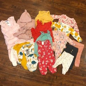 SOLD! Newborn Baby Girl Clothes Bundle